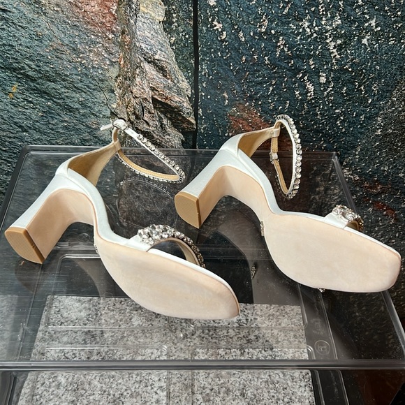 Badgley Mischka Harriet Heeled Sandal - Picture 9 of 17